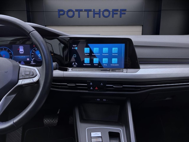 Volkswagen Golf 1.5 eTSI DSG Life Variant