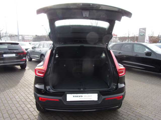 Volvo XC40 Dark Plus