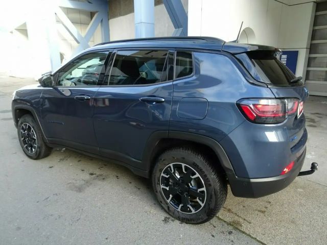 Jeep Compass 1,3 T4 4xePlugin Autom,360°,AHK,Panorama