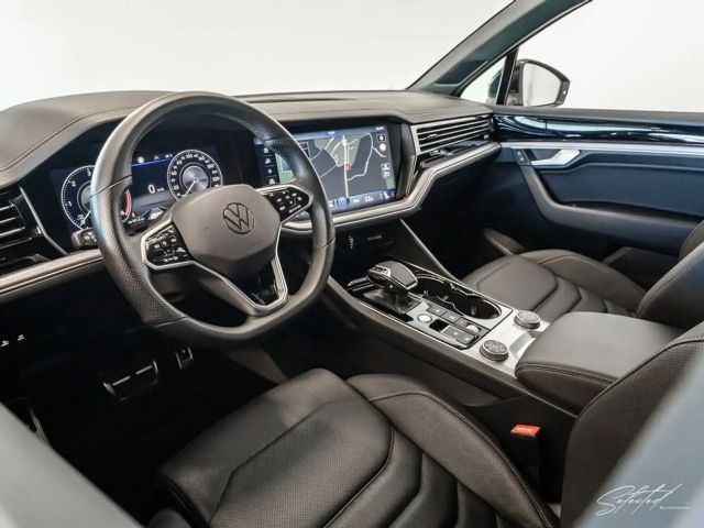 Volkswagen Touareg 4Motion R-Line