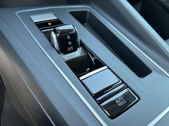 Volkswagen Golf 1.5 eTSI DSG Golf VIII