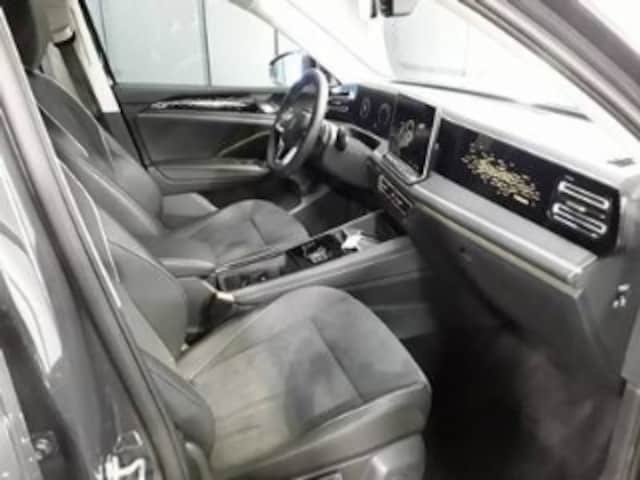 Volkswagen Tiguan 1.5 eTSI Elegance Elegance