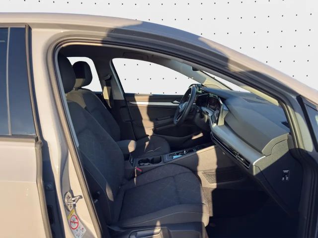 Volkswagen Golf 1.5 eTSI DSG Golf VIII Life