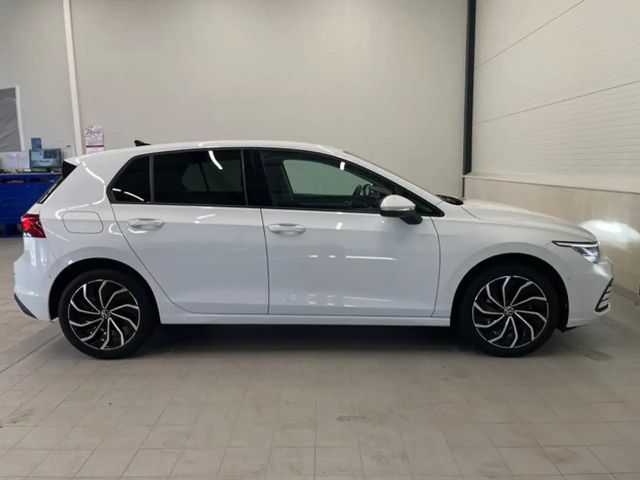 Volkswagen Golf 1.5 TSI Golf VIII Life