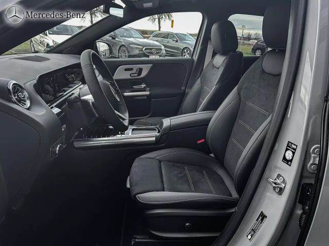 Mercedes-Benz GLA 200 AMG Line GLA 200 d