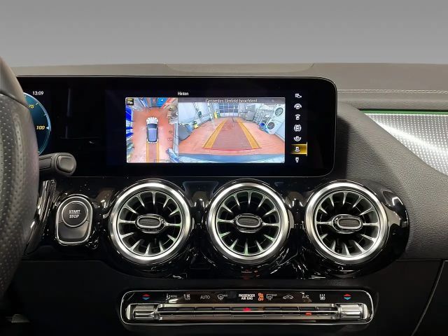 Mercedes-Benz EQA 350 4MATIC AMG Line