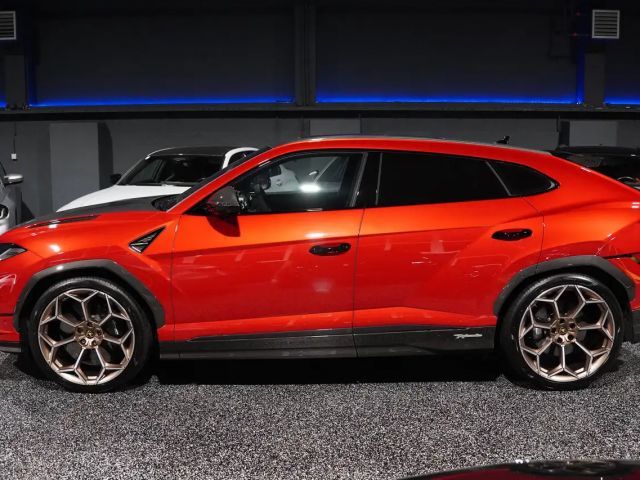 Lamborghini Urus Performante