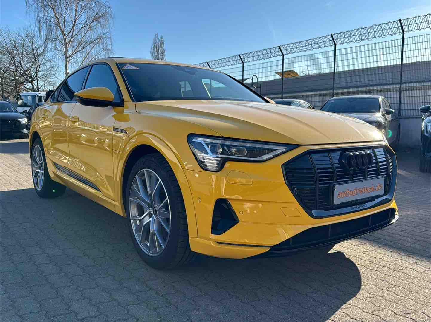 Audi e-tron 50 S-Line Sportback