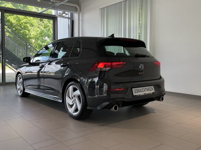 Volkswagen Golf 2.0 TSI DSG