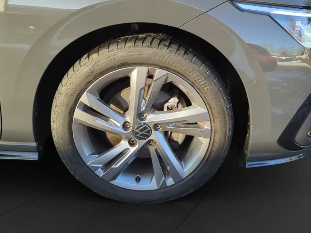 Volkswagen Golf 1.5 eTSI Golf VIII Plus R-Line