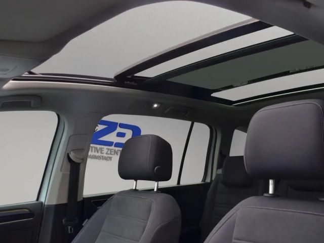 Volkswagen Touran DSG Highline