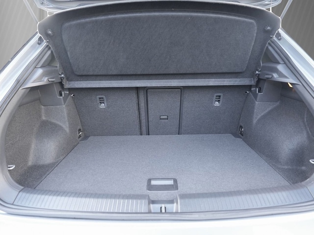 Volkswagen T-Roc 1.5 TSI DSG R-Line Style