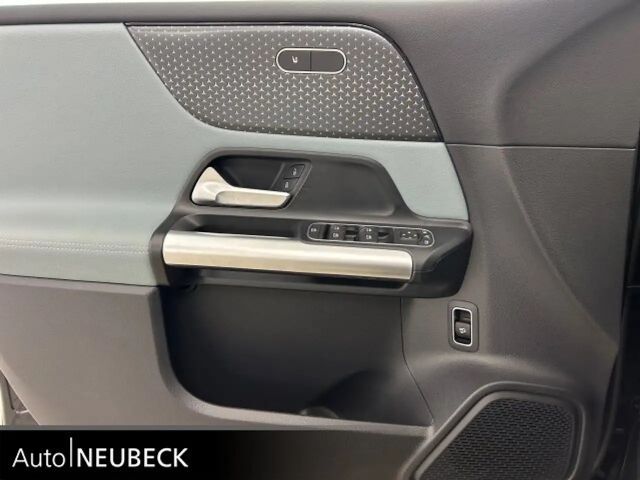 Mercedes-Benz B 200 Progressive Sedan