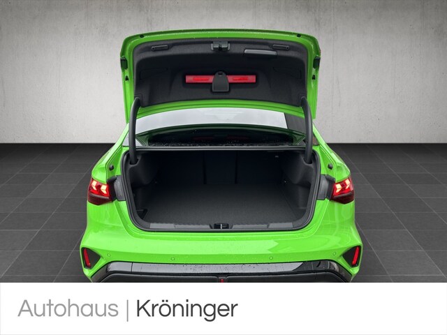 Audi RS3 Quattro S-Tronic Sedan