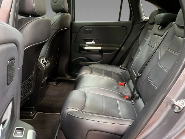 Mercedes-Benz EQA 350 4MATIC AMG Line