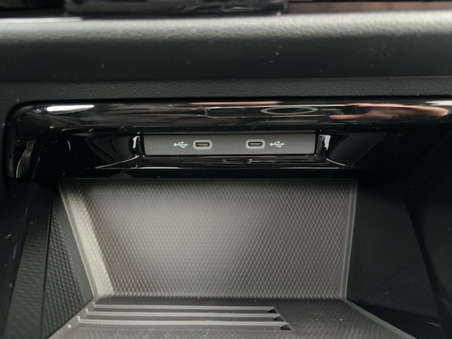 Volkswagen Golf 1.5 eTSI DSG Style Variant