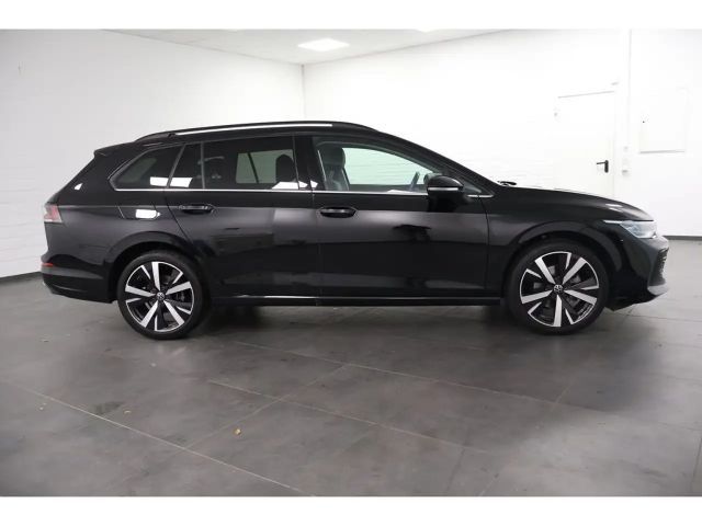 Volkswagen Golf 1.5 TSI Golf VIII Style Variant