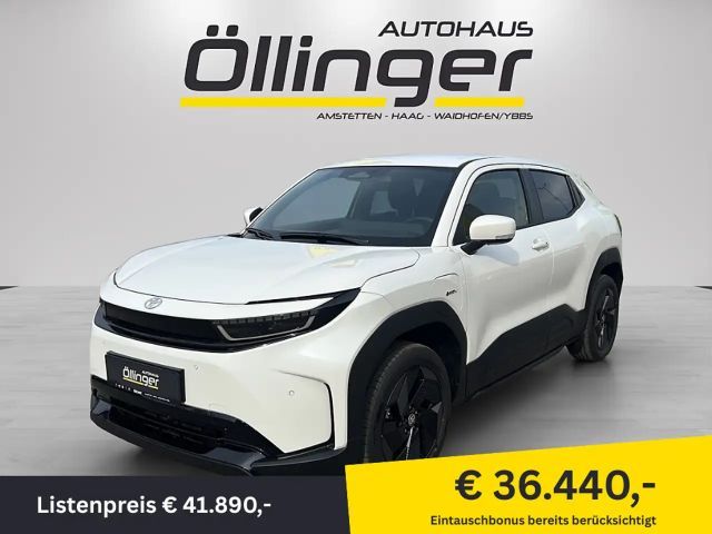 Toyota Urban Cruiser Elektro AWD 61kWh Teamplayer Aut.