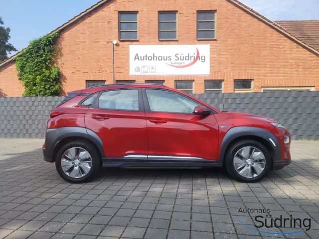 Hyundai Kona ACC Apple CarPlay Android Auto SHZ