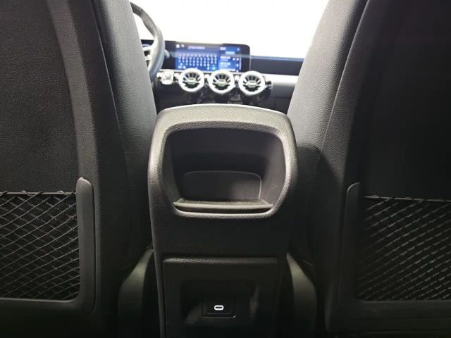 Mercedes-Benz CLA 220 AMG Line Coupé