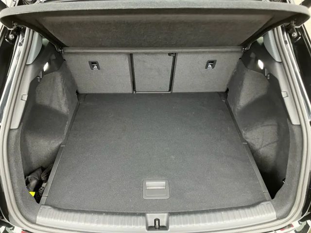 Audi Q4 e-tron 45 / Navi+, Standklima, LED, RFK, WP