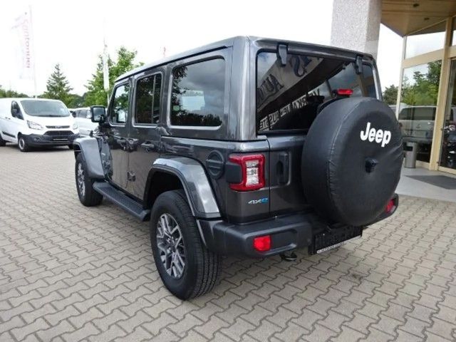 Jeep Wrangler Sahara
