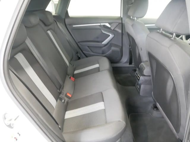 Audi A3 35 TFSI Sedan Sportback