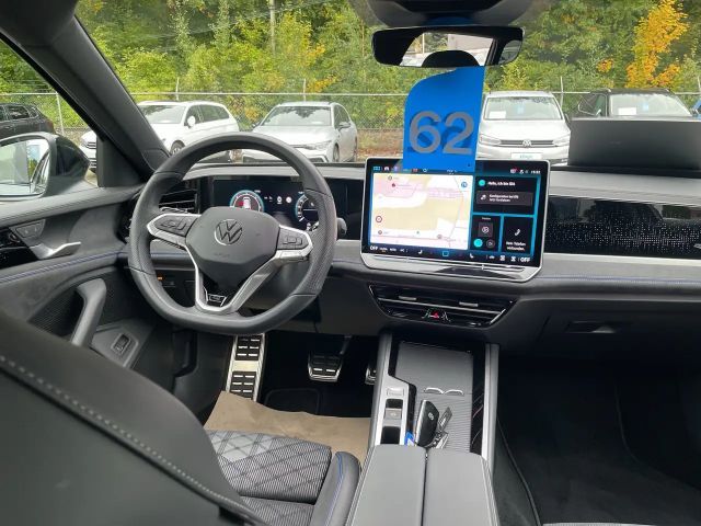 Volkswagen Passat DSG R-Line