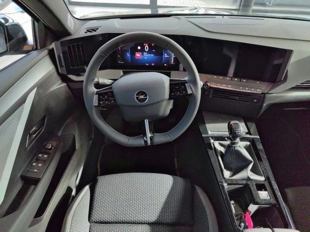 Opel Astra 1.2 Turbo Edition Sports Tourer