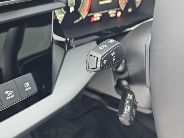 Audi A3 30 TFSI S-Tronic Sedan Sportback