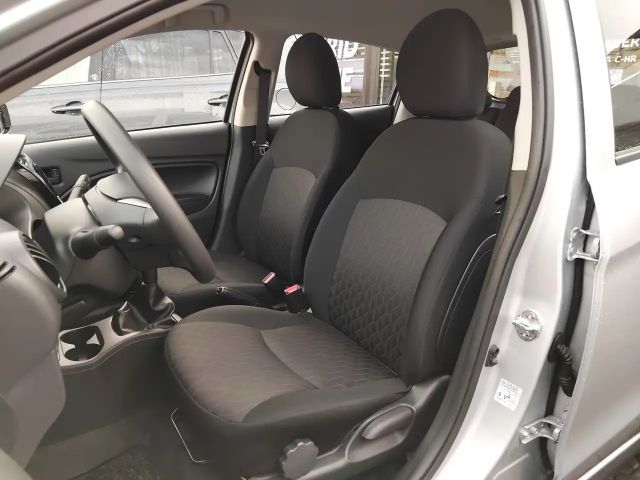 Mitsubishi Space Star Star