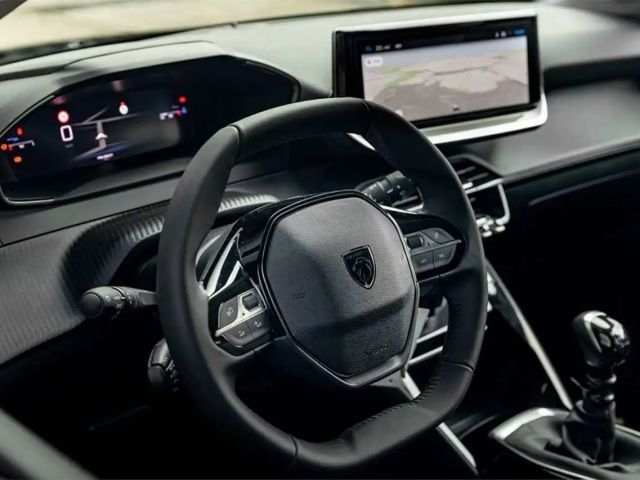 Peugeot 208 100 PK MT6 | 360° Camera | Dodehoekdet. | Navi....