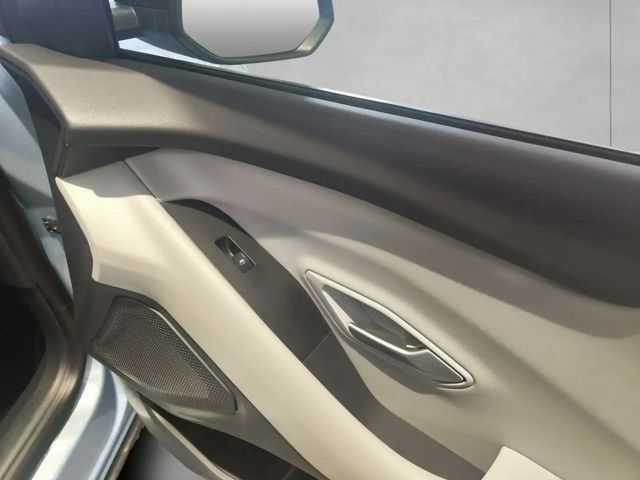 Ford Explorer Extended range RWD