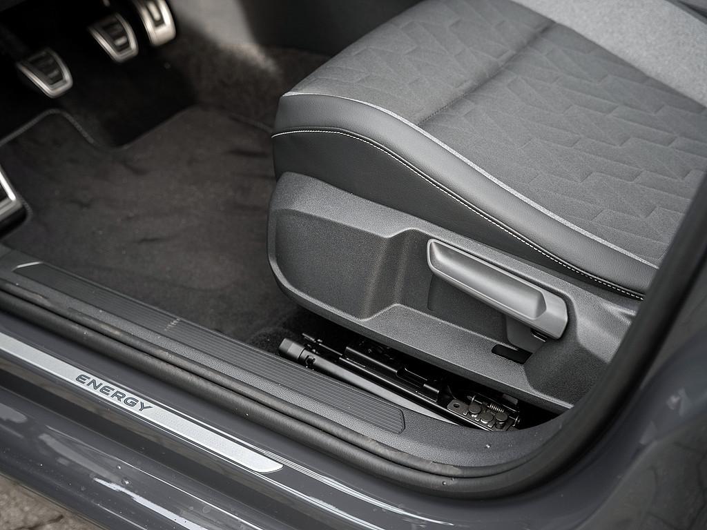 Volkswagen Golf 1.5 TSI Golf VIII