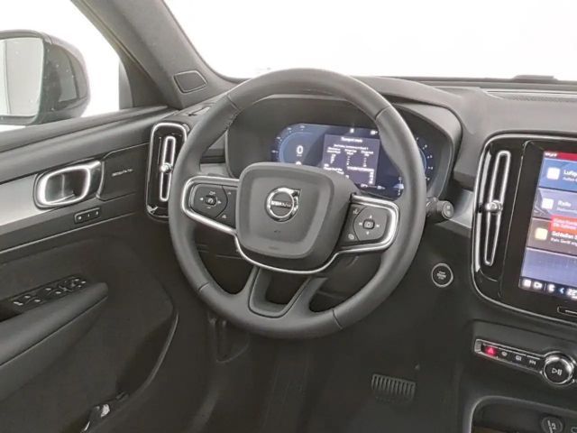 Volvo XC40 Dark Plus