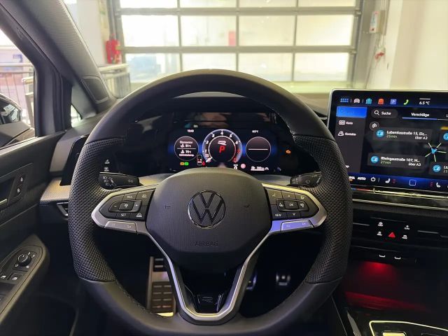 Volkswagen Golf 1.5 eTSI DSG