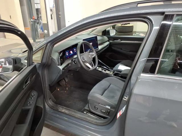 Volkswagen Golf 1.5 eTSI DSG Style Variant