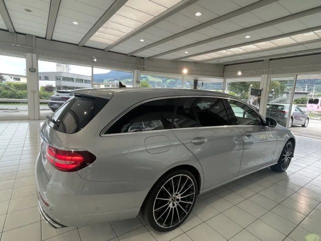 Mercedes-Benz E 220 E 220 d Estate