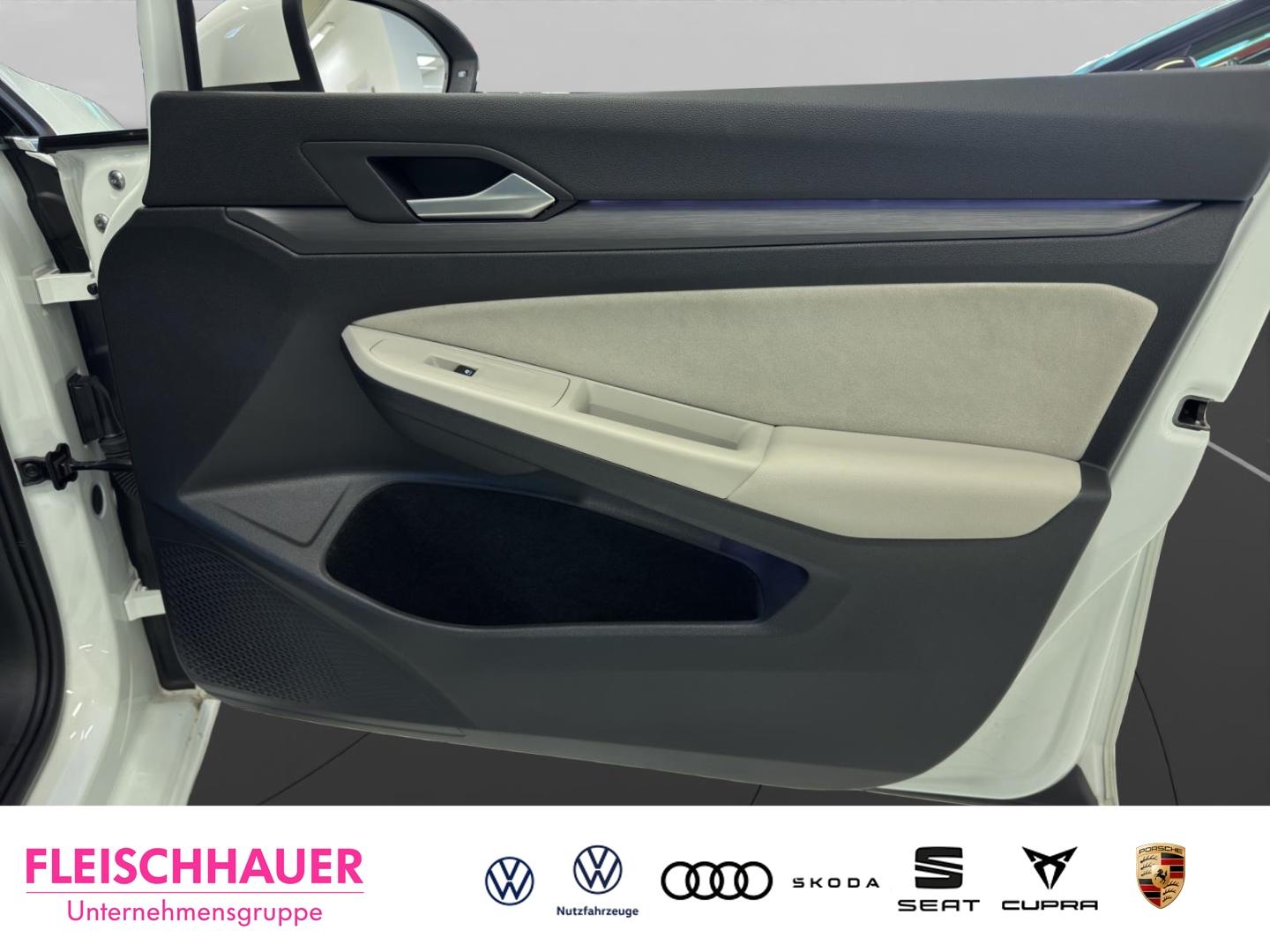 Volkswagen Golf 1.5 eTSI Golf VIII Style