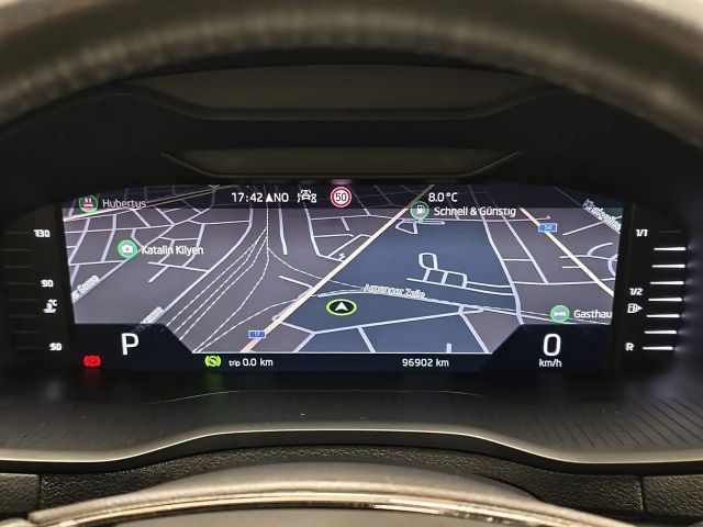 Skoda Karoq 2,0 TDI DSG, Standheizung, LED, NAVI,