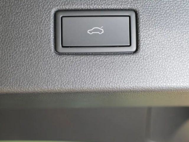 Volkswagen Tiguan 1.5TSI Active LED-Matrix Navi AHK Keyless ACC K...