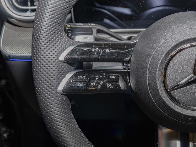 Mercedes-Benz C 200 AMG Line Sedan