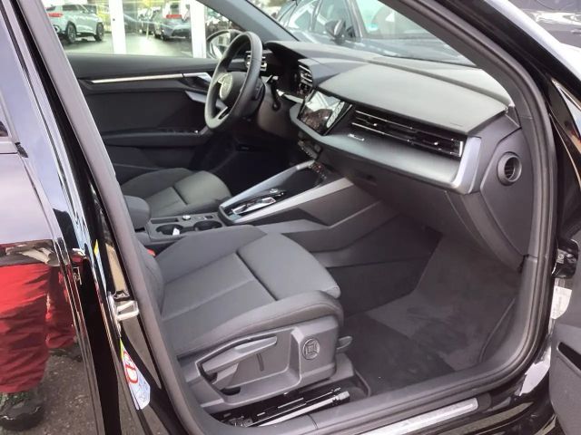 Audi A3 35 TFSI S-Line S-Tronic Sedan