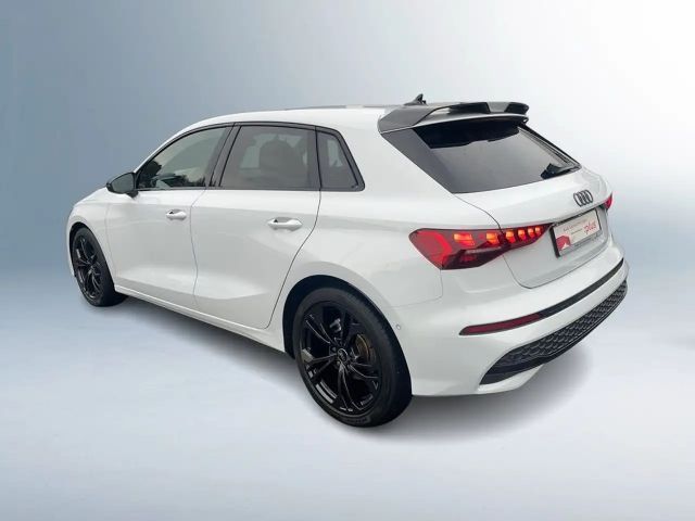 Audi A3 30 TFSI Sedan