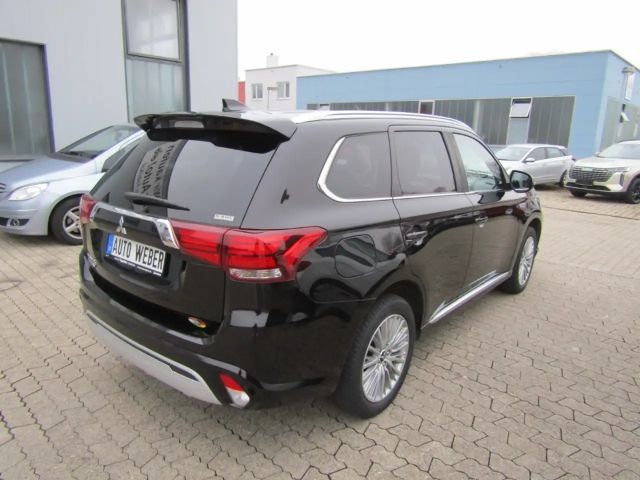Mitsubishi Outlander 4WD