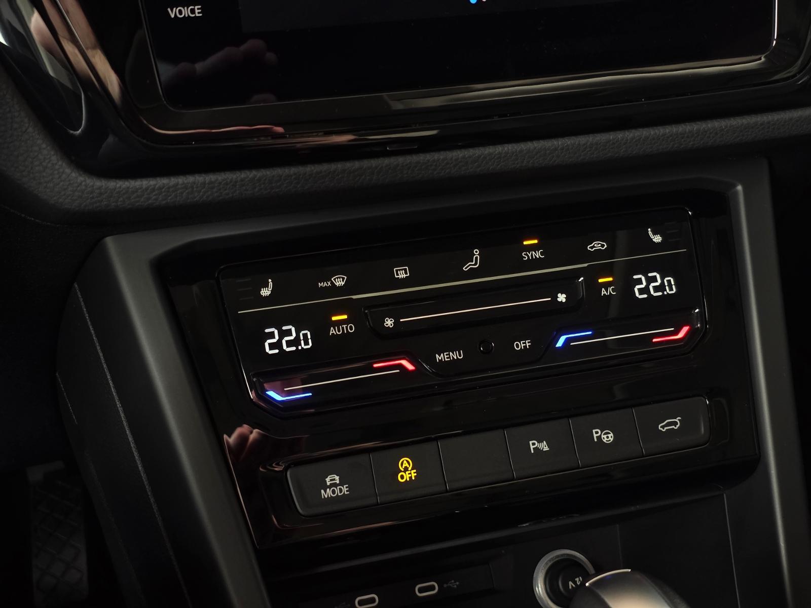 Volkswagen Touran 1.5 TSI DSG IQ.Drive R-Line