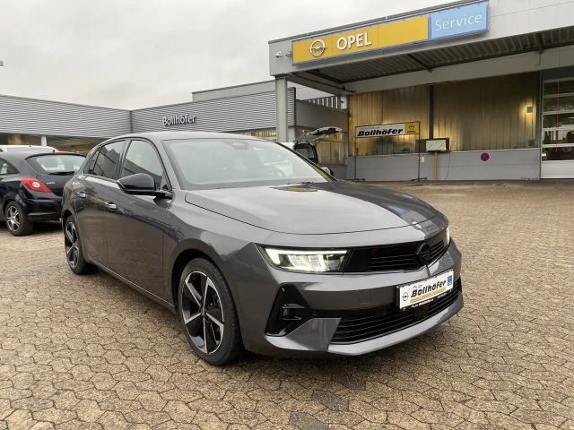 Opel Astra GS-Line Grand Sport