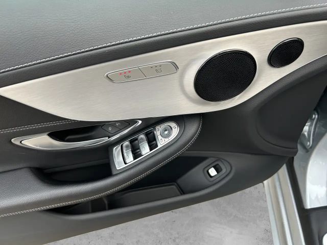 Mercedes-Benz C 200 4MATIC AMG Line Cabriolet