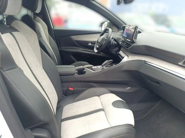 Peugeot 3008 EAT8 GT-Line Hybrid4