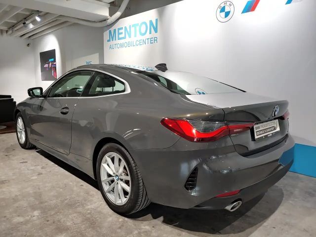 BMW 420 420i Coupé